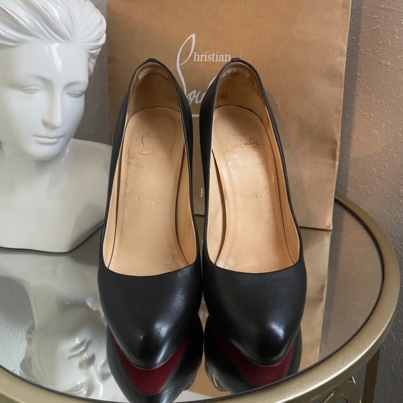 Louboutin Big lips heels - Picture 6 of 10